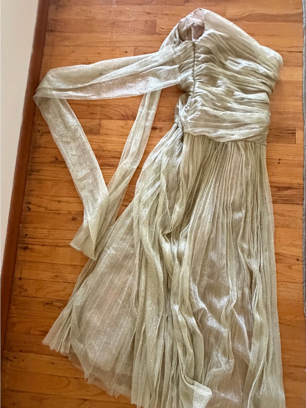Innovare Karimah Draper Scarf Maxi Dress. One-Shoulder Gold Evening Gown - Picture 5 of 7